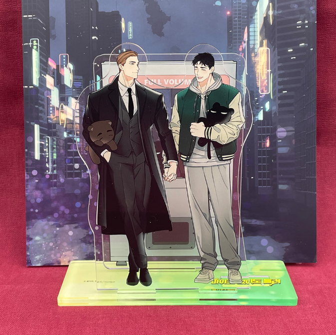 Full Volume Multi Acrylic Stand