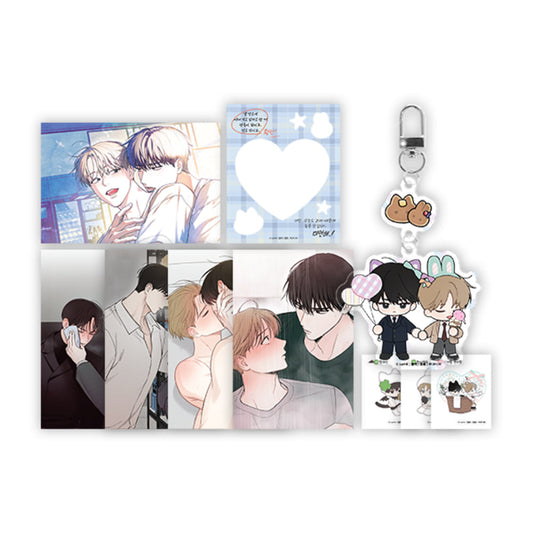 December Heart Acrylic Keyring Set