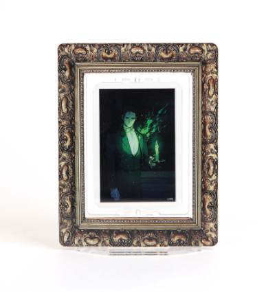 Emerald Midnight's Lover Rotating Photocard Holder Acrylic Stand
