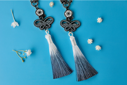 [Pre-order]Romantic Flower Silk Single Item:  Plum Blossom Petal Metal Keyring