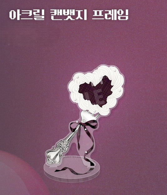 [Regular/Pre-order] Salon de Lebom: Between Aprons & Gloves Acrylic Can Badge Frame