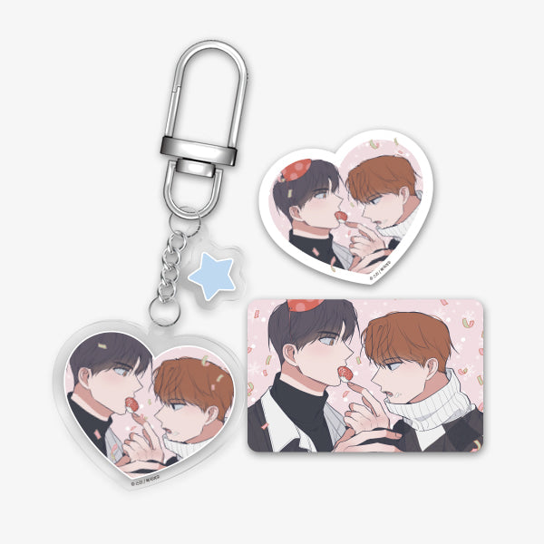 [Pre-order] Between the Stars Heart Acrylic Keychain SET Hyesung & Taeyang VER