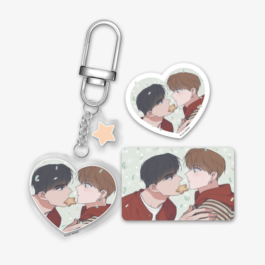 [Pre-order] Between the Stars Heart Acrylic Keychain SET Woon & Byeol VER