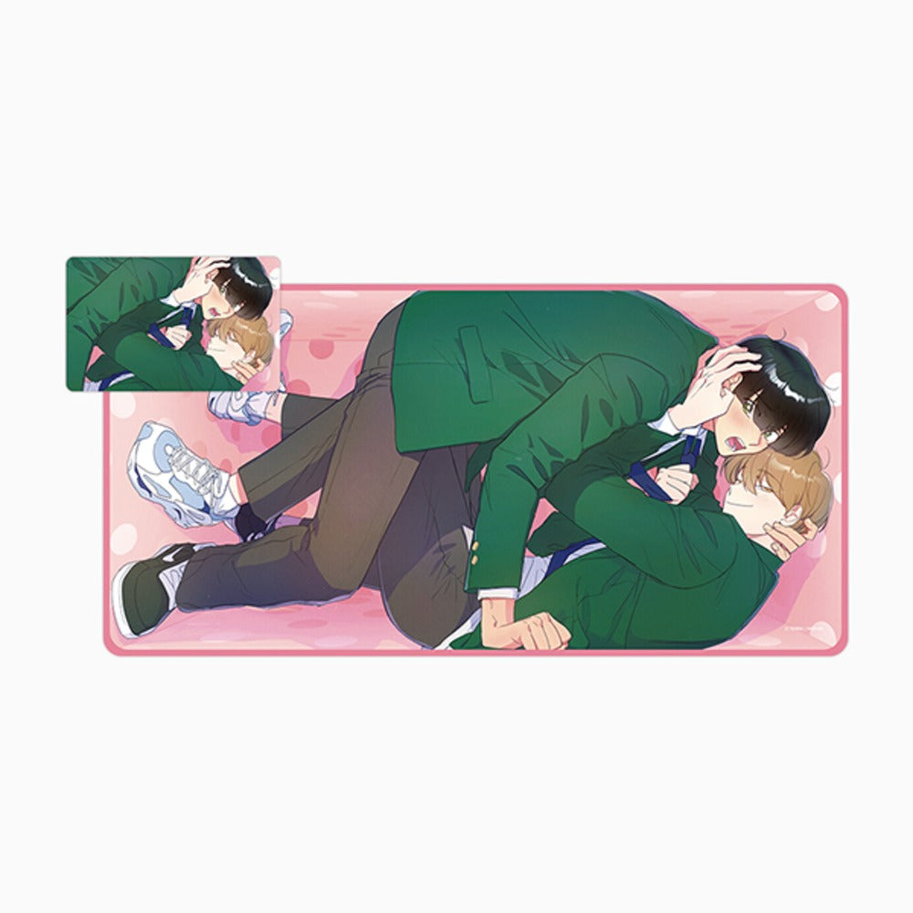 [Pre-order] Spinach Bouquet Illustration Desk Pad