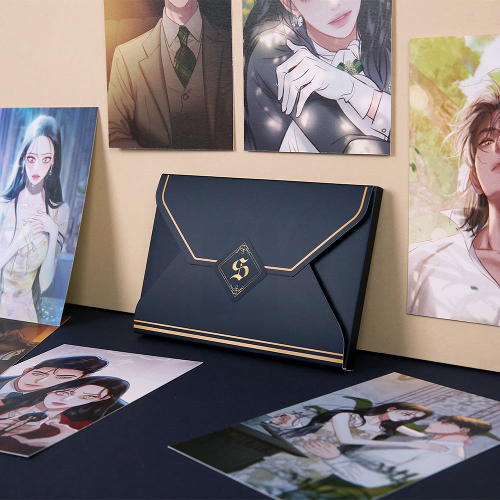 Serena Postcard Book